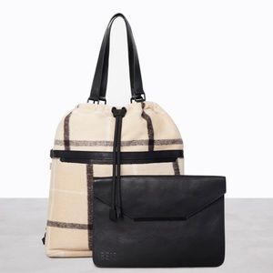 Béis - The Messenger Tote in Plaid NWT